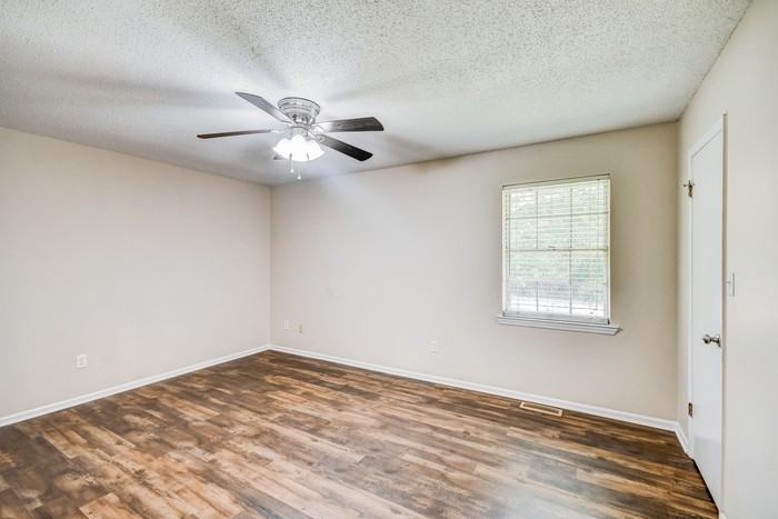 5944 Tyler Loop Rd - Photo 6 of 11