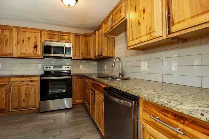 986 Margaret Dr - Photo 7 of 16