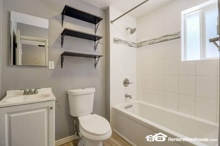 3740 N 12th St #B - Photo 7 of 15