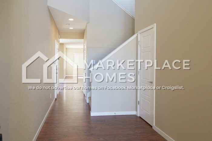 10711 Truckee Cir - Photo 5 of 33