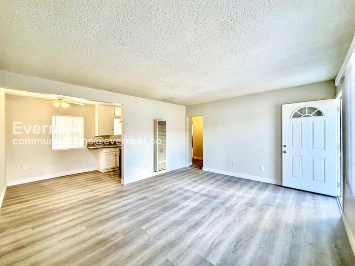 1434 Plaza Del Amo #4 - Photo 6 of 15