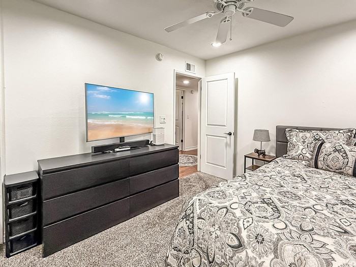 2439 Lita Pl - Photo 4 of 33