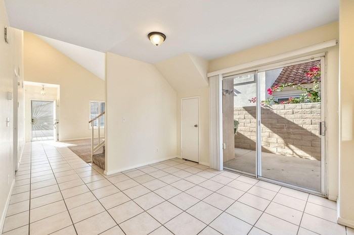 73950 Olive Ct - Photo 2 of 33