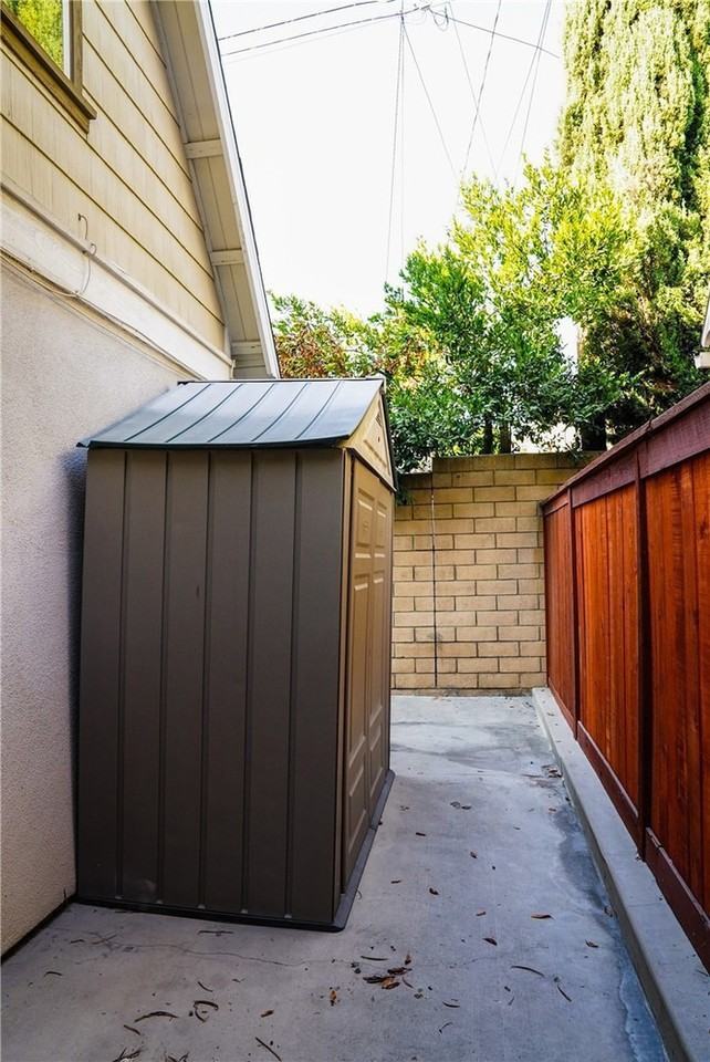 214 Violet Ave - Photo 2 of 23