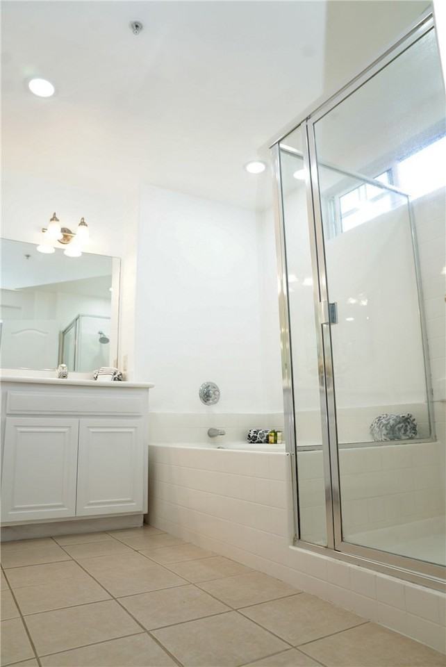 214 Violet Ave - Photo 3 of 23