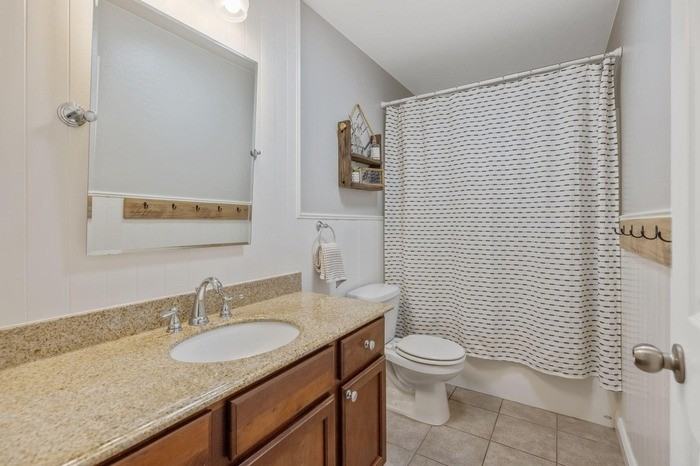 2715 W Brooke Ave - Photo 5 of 25