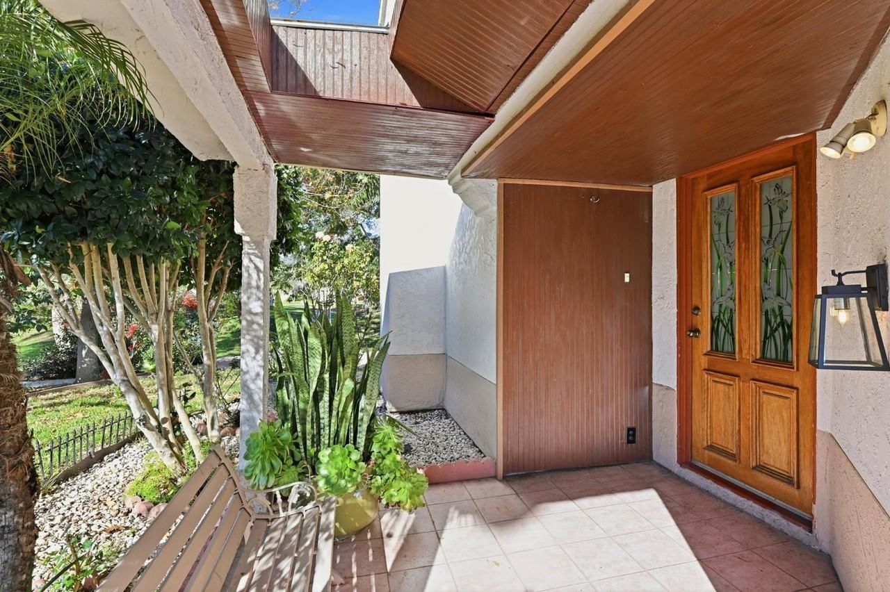 1767 Capistrano Gln - Photo 4 of 13