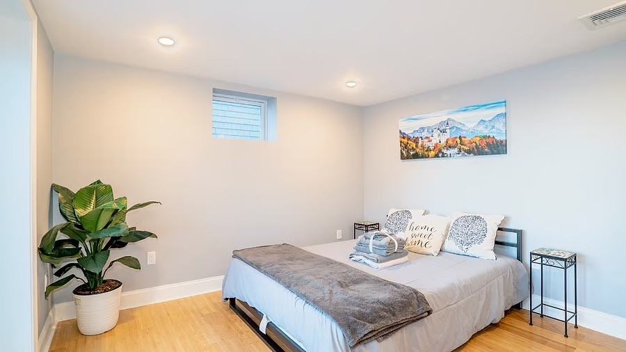 188 Endicott Ave - Photo 4 of 20