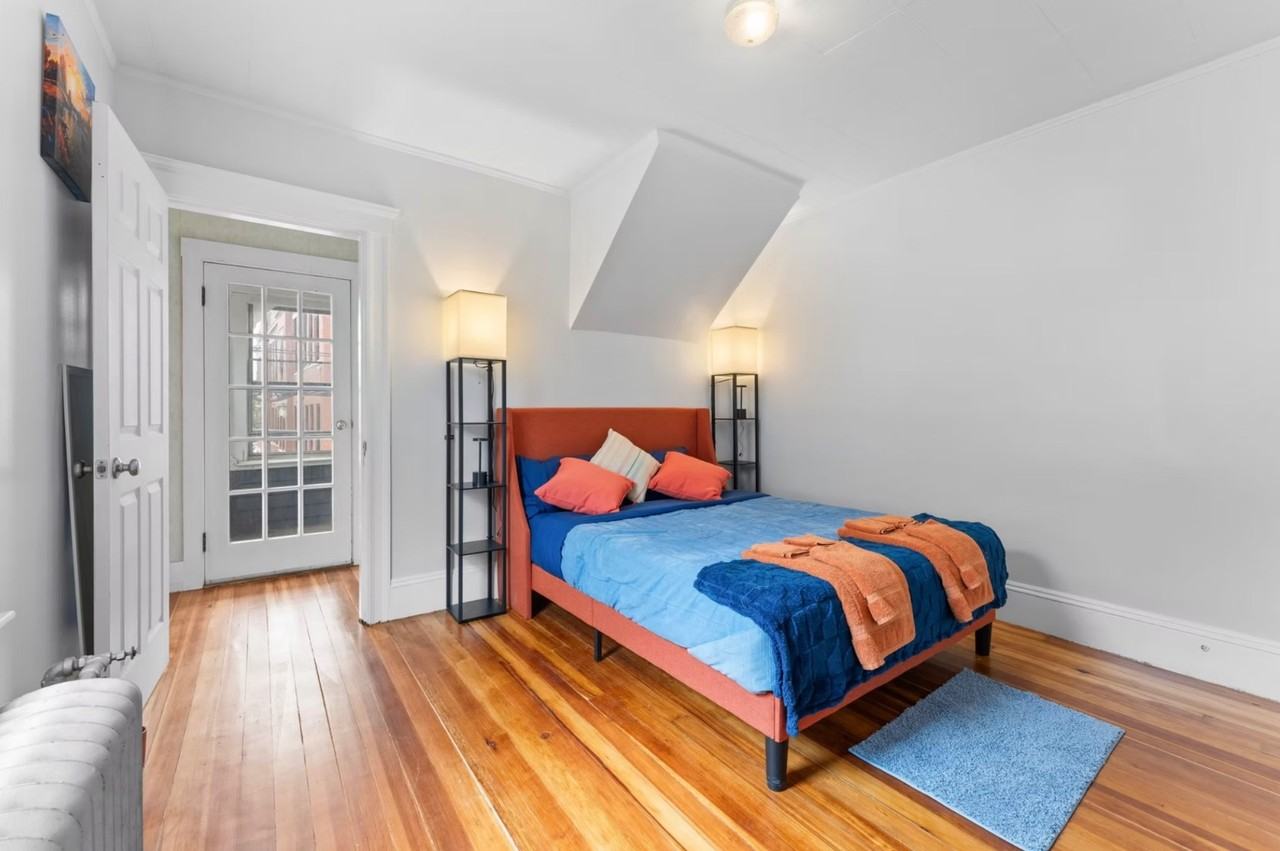 29 Harbor St - Photo 6 of 39