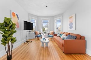 featured image of 3 Seafoam Ave