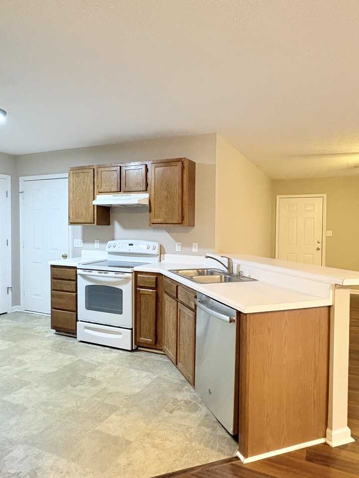 1721 Canton Ave #A - Photo 5 of 20