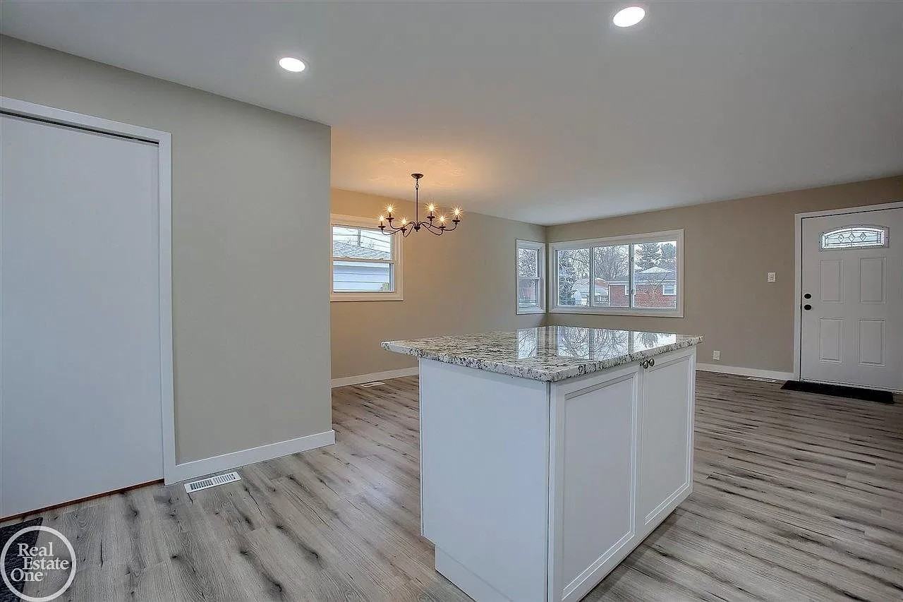 47705 Roland St #NA - Photo 3 of 19