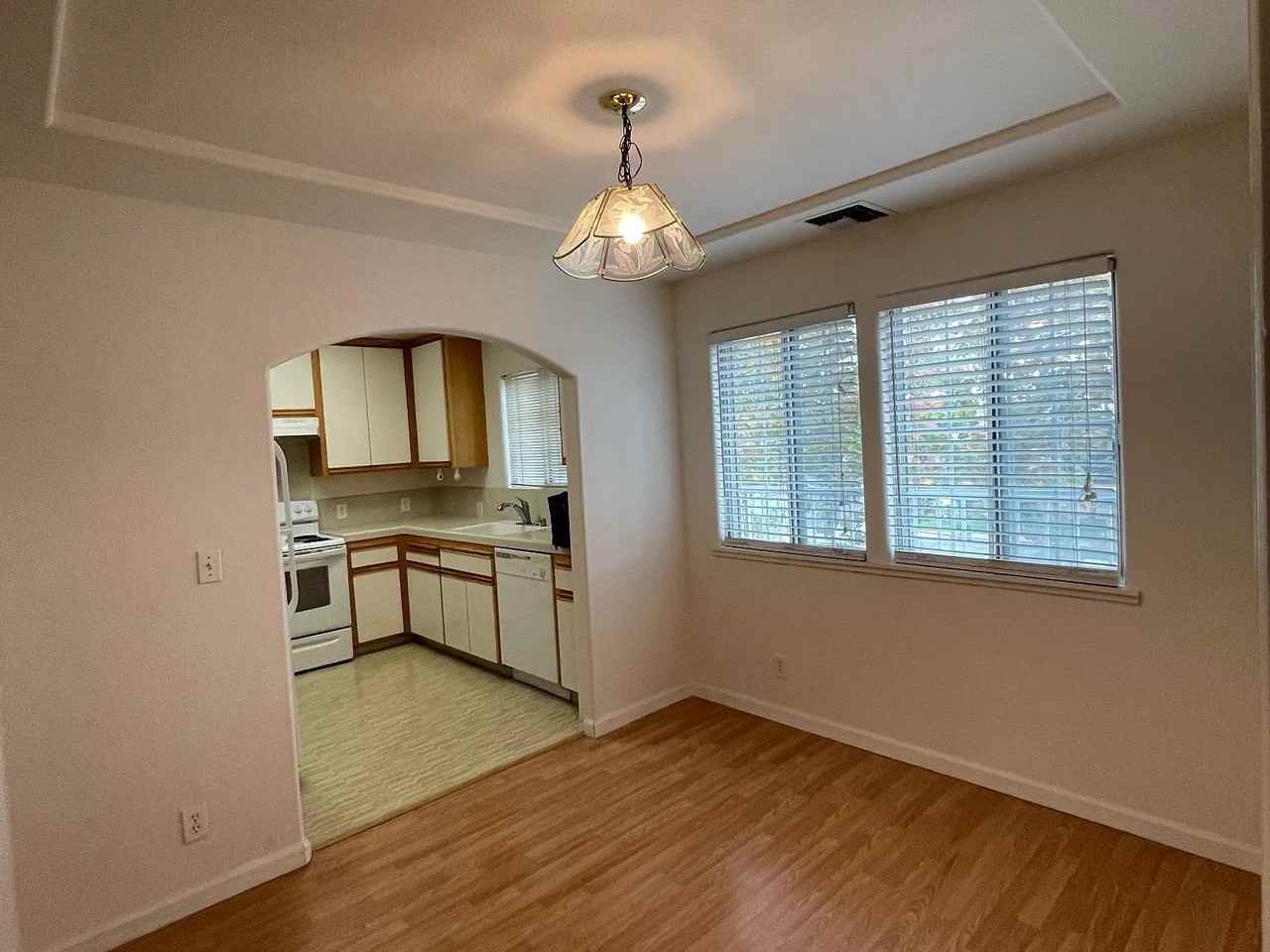 203 E Taylor St #4 - Photo 7 of 13