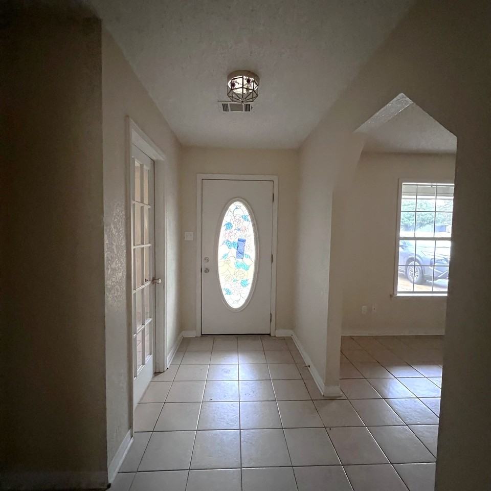 161 Pinehill Mnr #NA - Photo 2 of 29