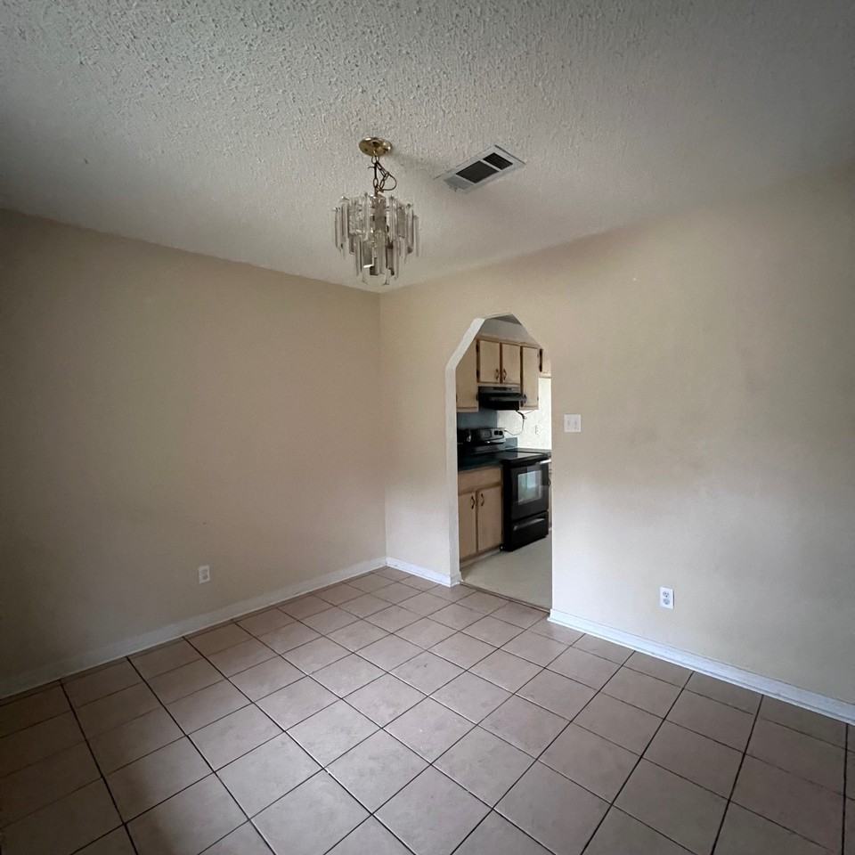 161 Pinehill Mnr #NA - Photo 4 of 29