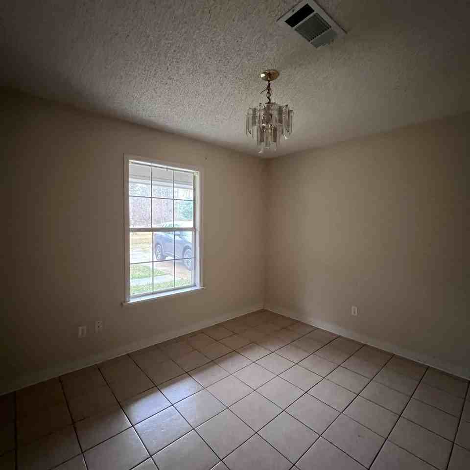 161 Pinehill Mnr #NA - Photo 5 of 29