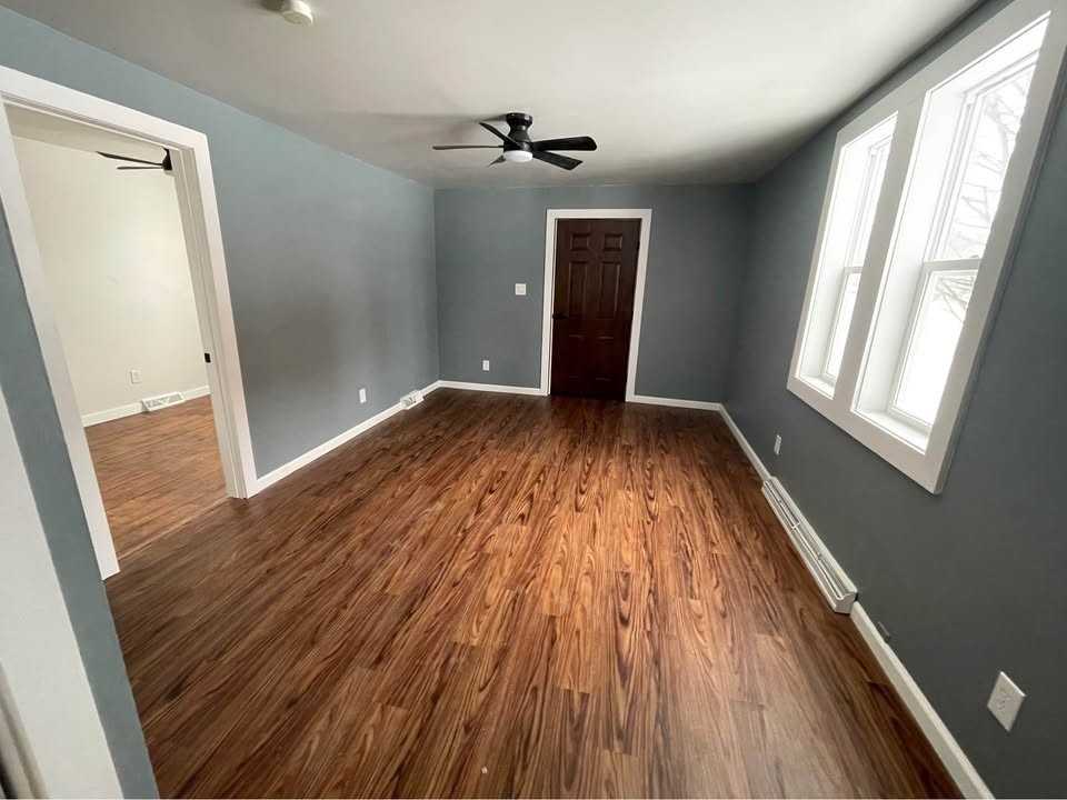 401 W Hughitt St - Photo 5 of 12