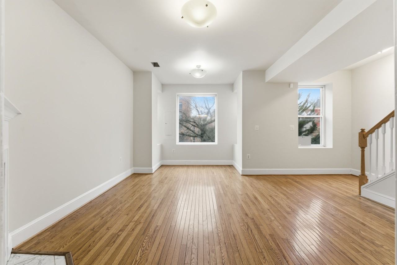 1362 Irving St Nw #B - Photo 3 of 39