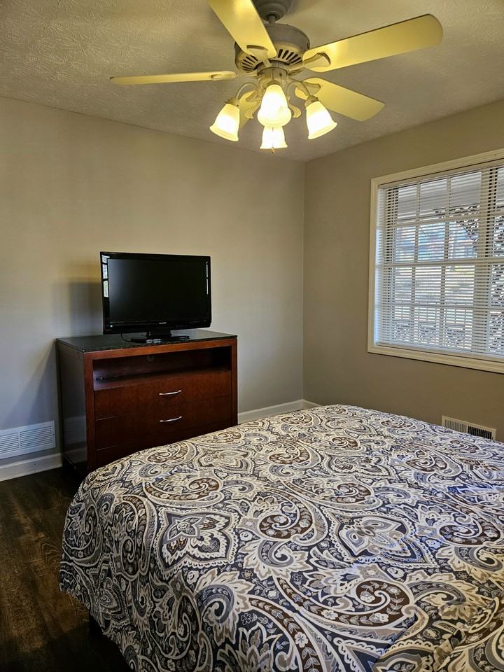 4851 Timberland Dr Sw #A - Photo 3 of 19