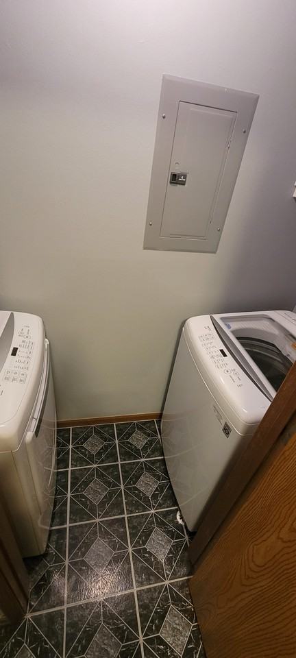 1384 Cunat Ct #2A - Photo 5 of 12