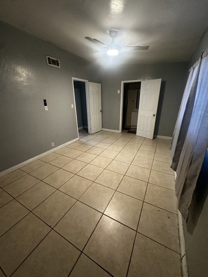 2504 Reynolds Ave #NA - Photo 6 of 10