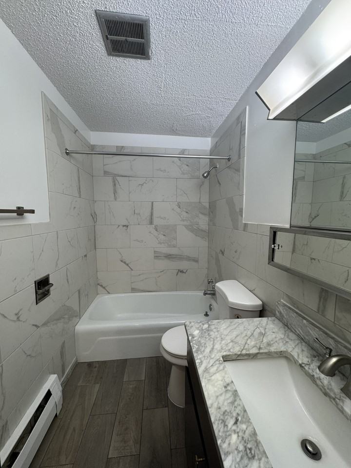 1885 Wilson Ave - Photo 3 of 4