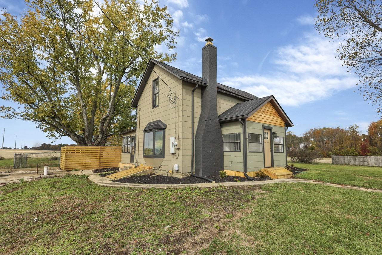 1456 Hazelton Etna Rd Sw #NA - Photo 2 of 12