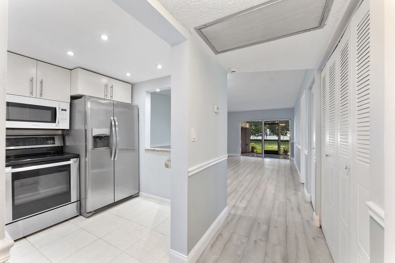 9370 Sw 8th St #116 - Photo 7 of 11