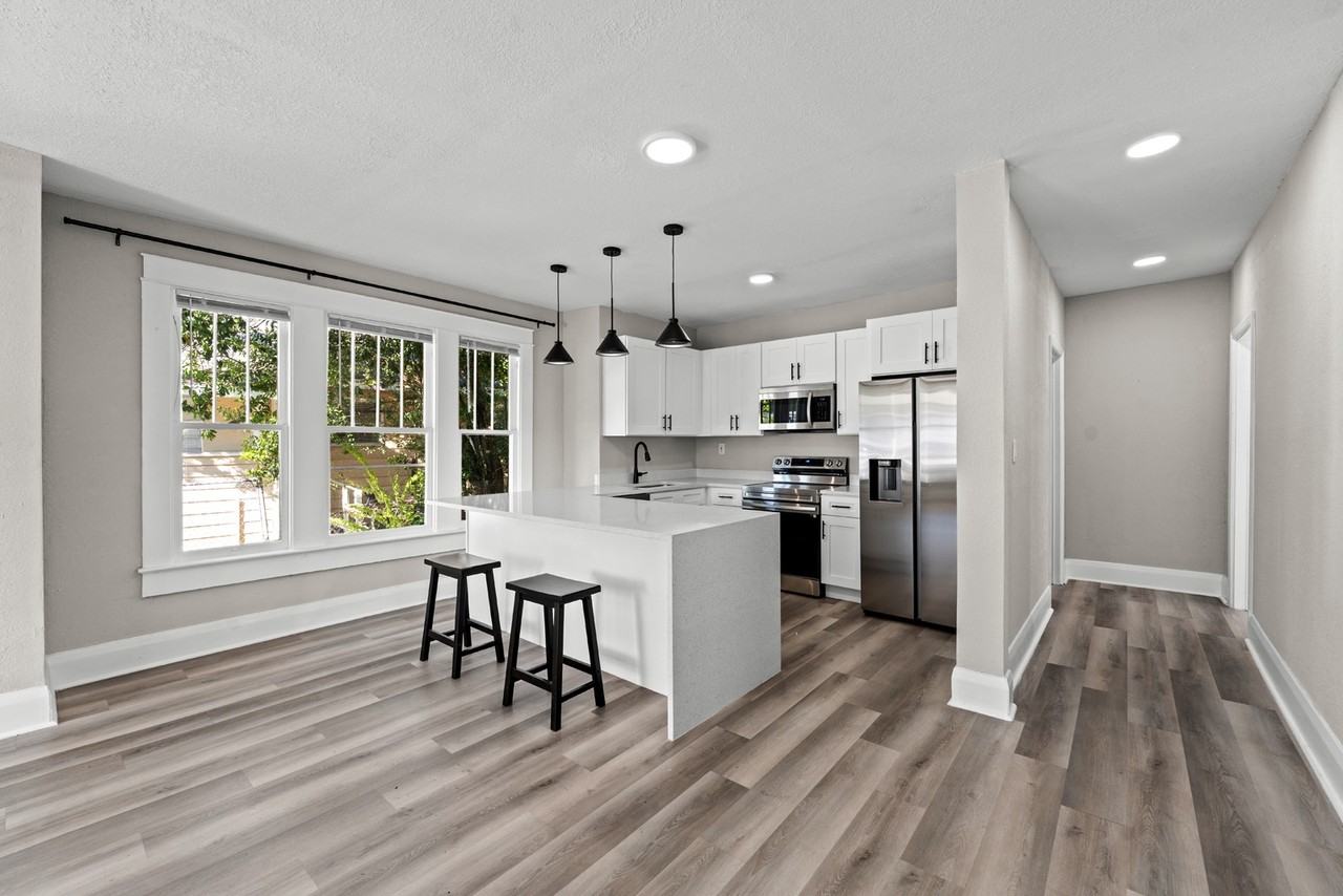 1010 E Lake Ave - Photo 5 of 20