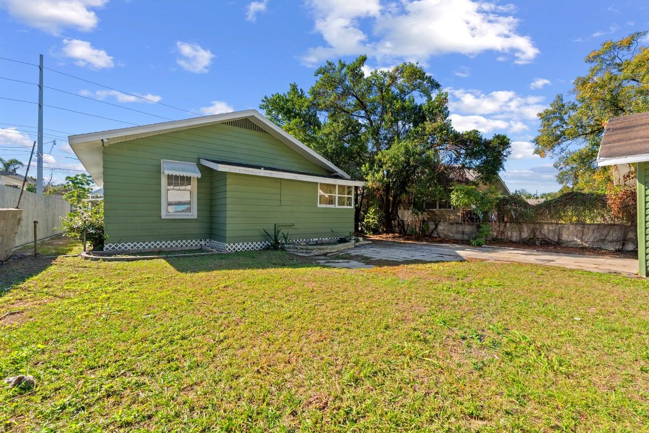 1010 E Lake Ave - Photo 6 of 20