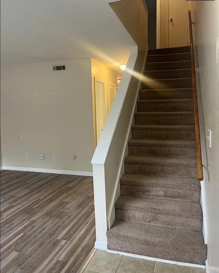 111 Timber Ln - Photo 6 of 20