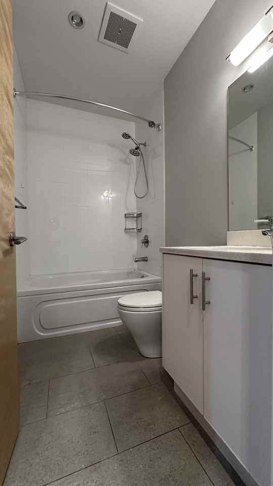 1101 Prospect Ave - Photo 4 of 9