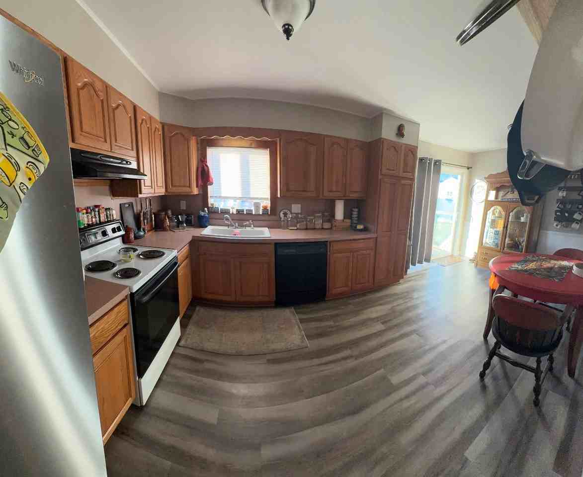 419 Bennett St - Photo 4 of 11