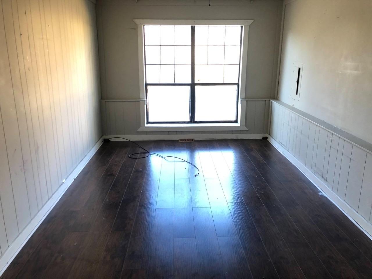 908 Redstone Ln - Photo 5 of 15