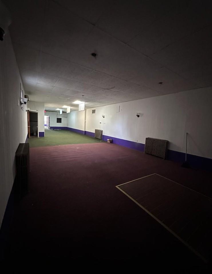 113 W Main St - Photo 2 of 9