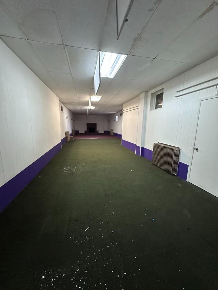 113 W Main St - Photo 4 of 9