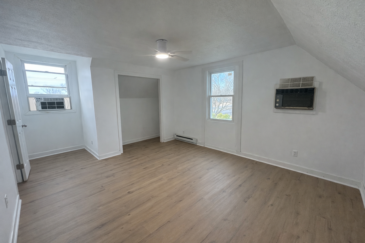 152 Deacon Rd #C - Photo 4 of 7