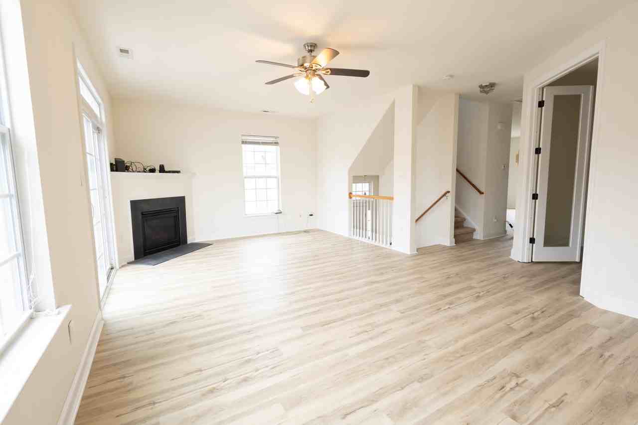 956 Iron Bridge Dr #NA - Photo 4 of 29