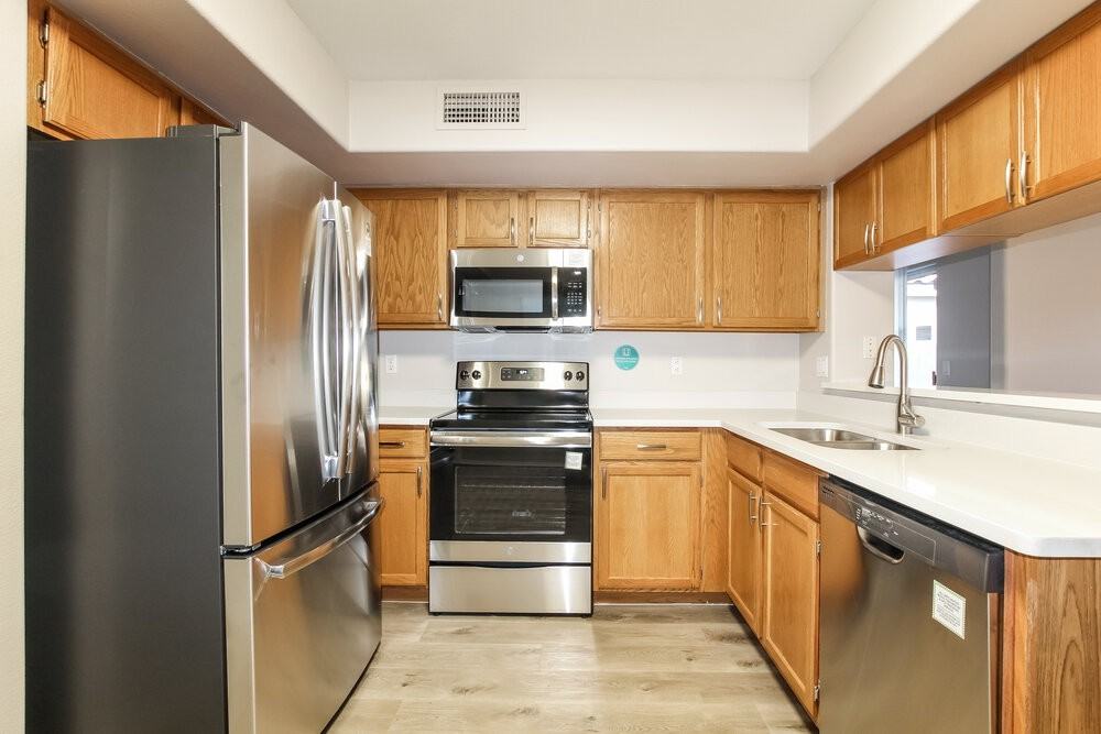 17461 N 14th St - Photo 6 of 17