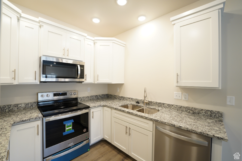 1561 N 110 W #A - Photo 3 of 18