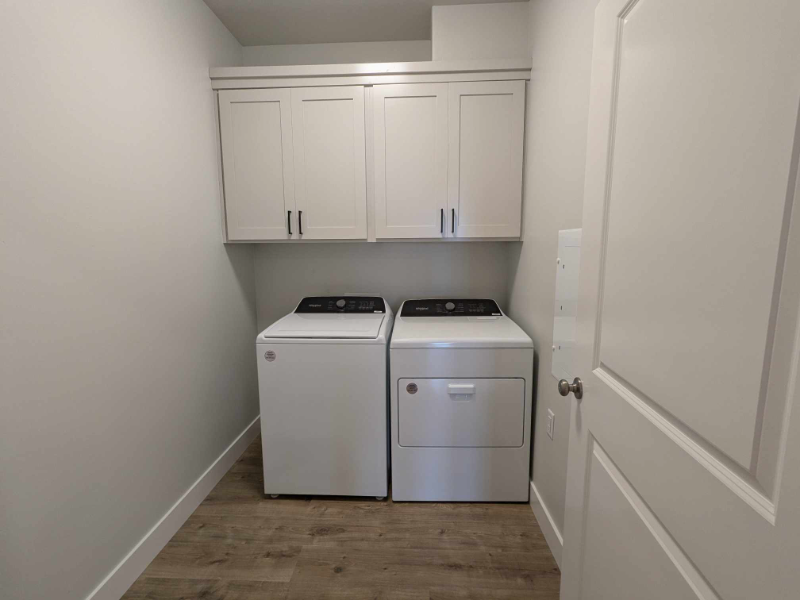 1561 N 110 W #A - Photo 4 of 18