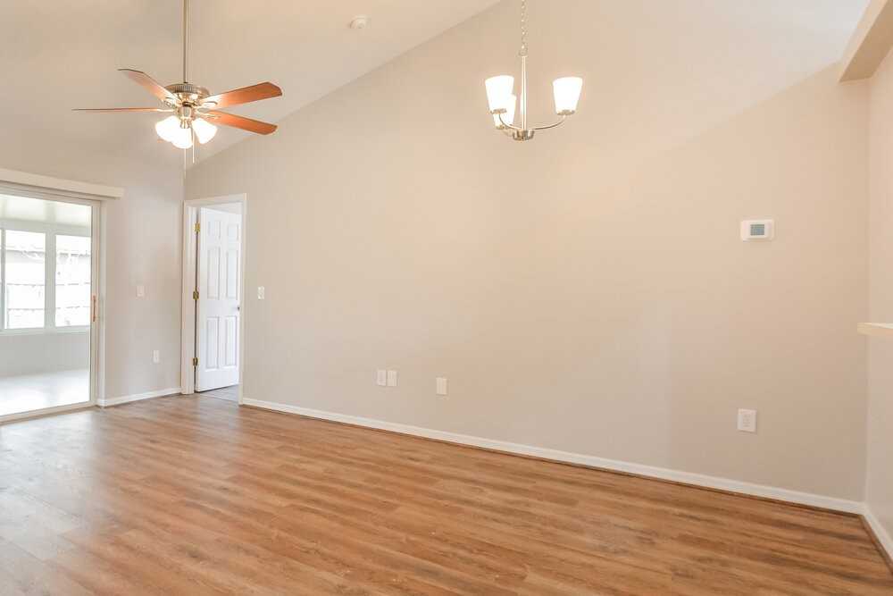 11332 Moonshine Creek Cir - Photo 4 of 16