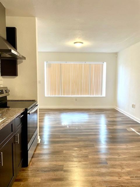 17153 Ne 3rd Ct #17153 - Photo 2 of 15