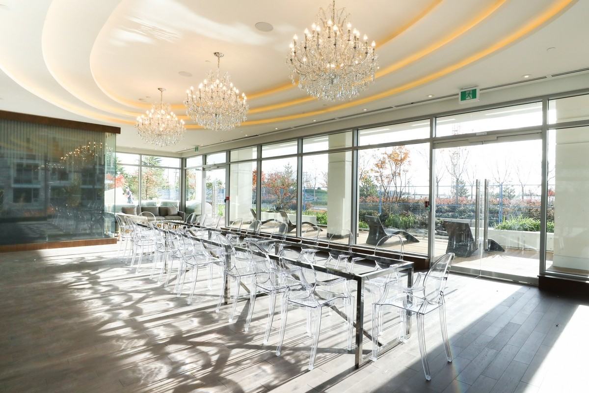 Central Estates - Photo 2 of 9