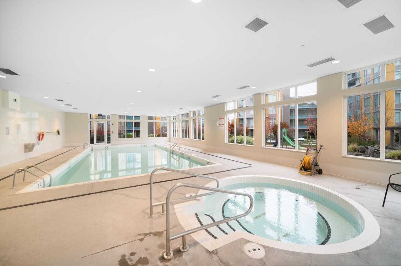 Tempo - Photo 3 of 3