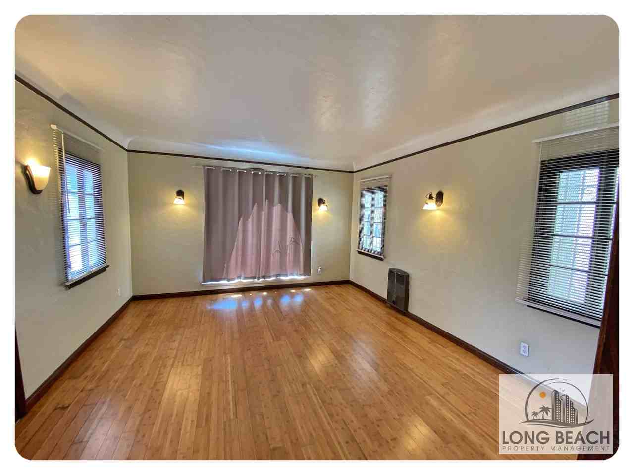 1119 East 4th Street #B - Photo 5 of 15