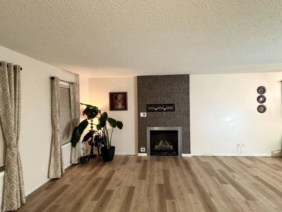 24 Taralake Lane NE - Photo 4 of 13