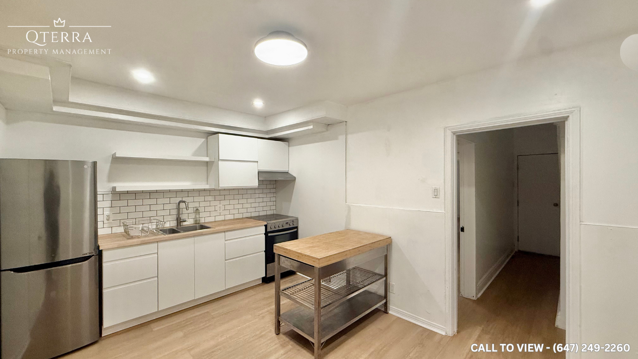 1-1057 Davenport Rd, Toronto, Ontario M6G 2C2 - Photo 2 of 7