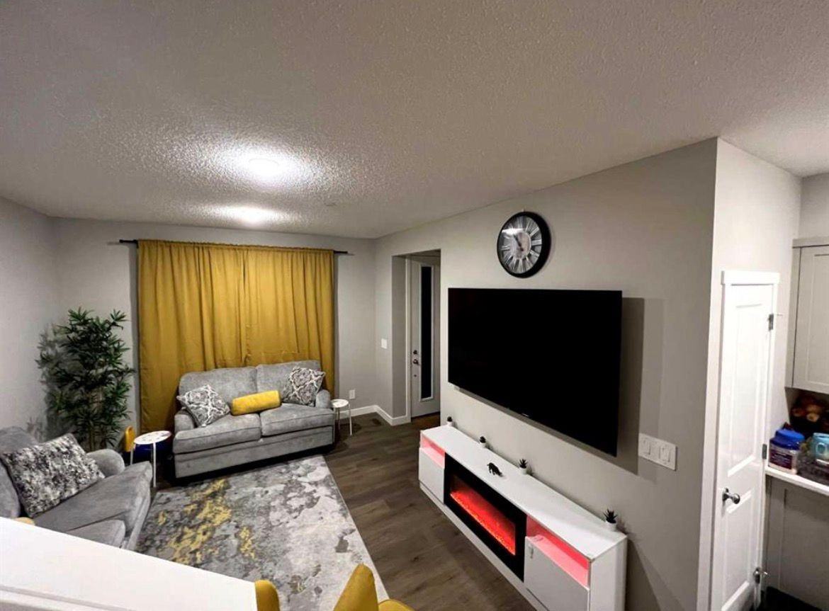 53 Herron Mews Ne - Photo 4 of 15