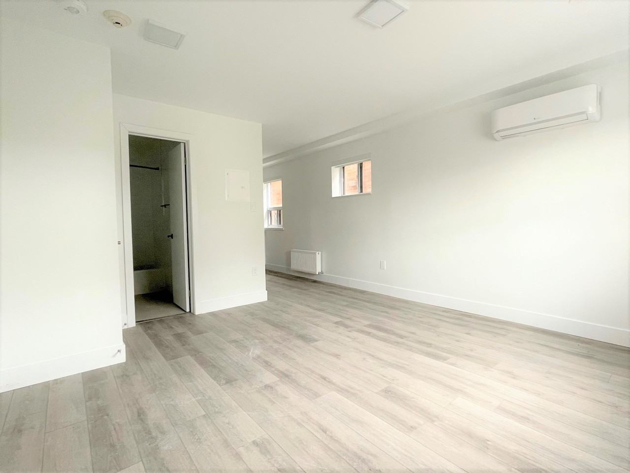 131 Lake Crescent - Photo 5 of 10